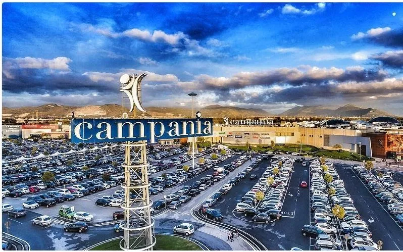 Il Centro Commerciale Campania, la lista dei negozi e gli orari