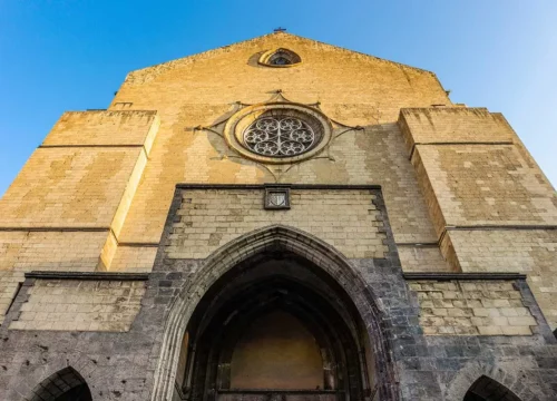 Come arrivare alla Chiesa di Santa Chiara a Napoli